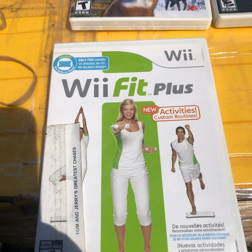 Lots of 4 Nintendo Wii Fit Plus & Wii Fit (White) - Fitness Game Bundles